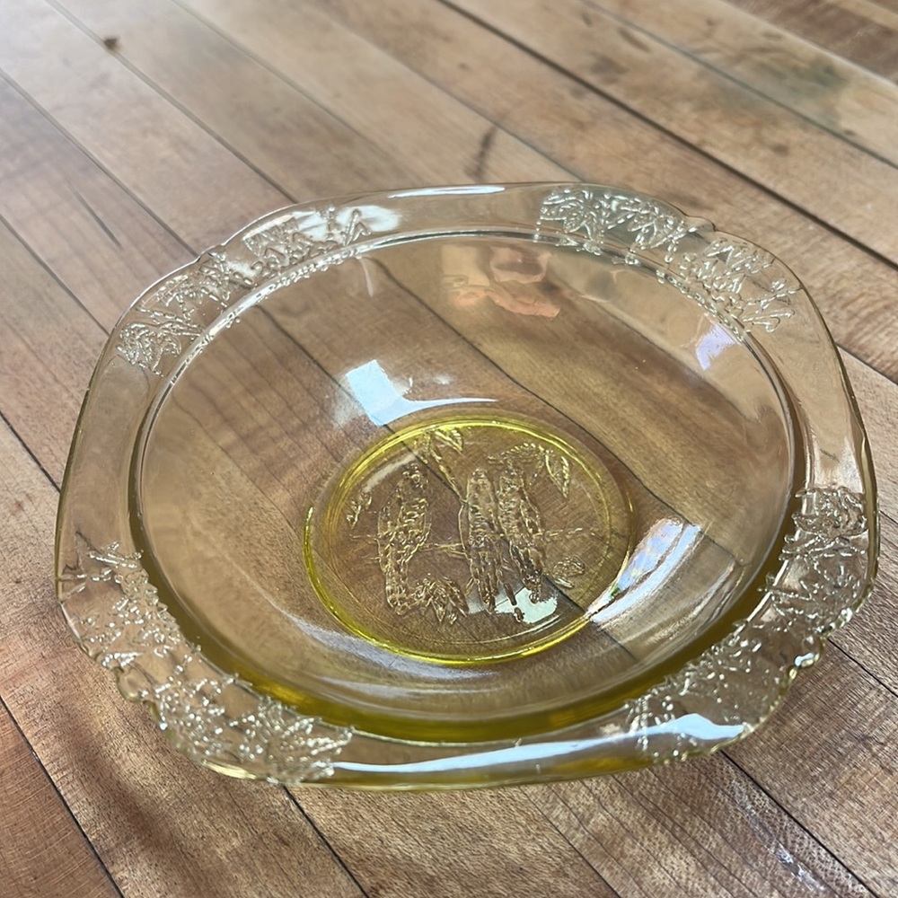 Depression Glass Federal Parrot Pattern - Picture 3 of 6